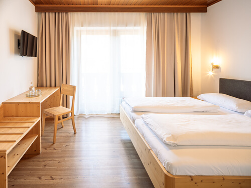 075-hellohotel-web_silbersalz