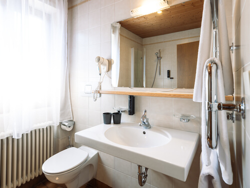 125-hellohotel-web_silbersalz