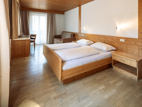 128-hellohotel-web_silbersalz