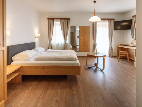 148-hellohotel-web_silbersalz