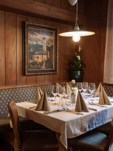 270-hellohotel-web_silbersalz